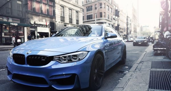 Czy znalezienie dobrej szkoły jazdy w stolicy jest trudne?